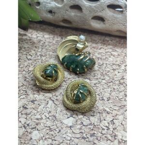 1950's Signed B.S.K. Mesh Green Jade Brooch and Earrings Pearl Clip Art Deco
